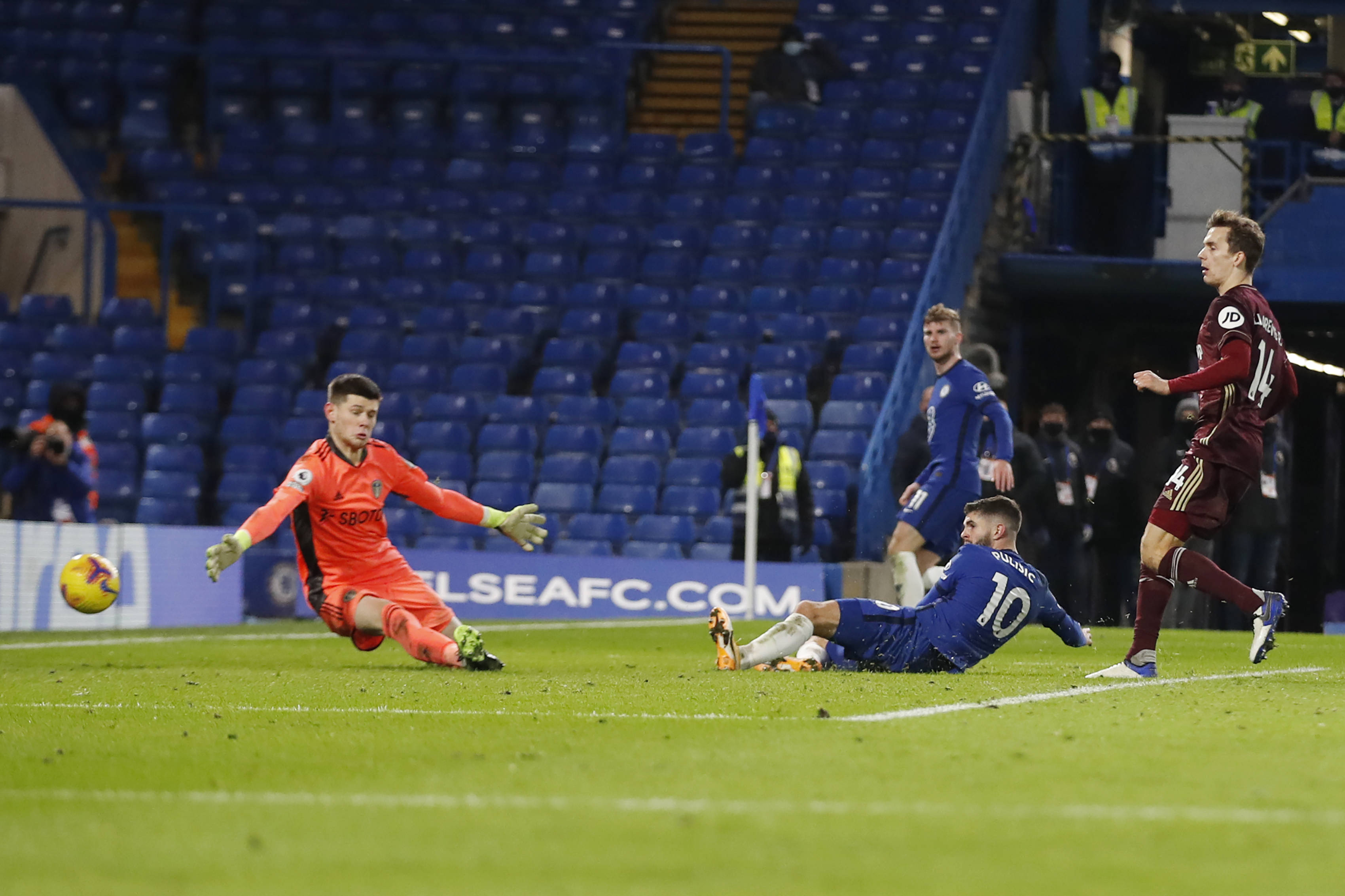 仅引发了球 仅引发了球