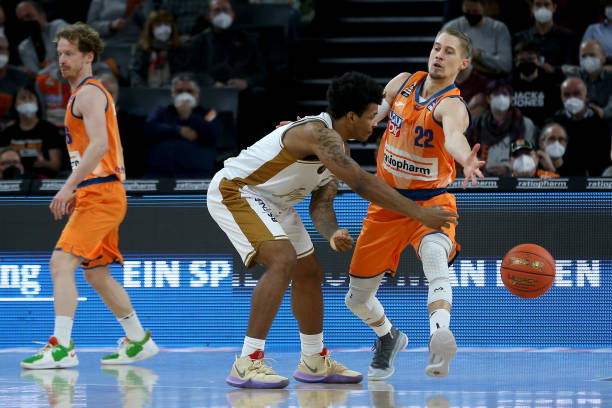 足球界的一 足球界的一